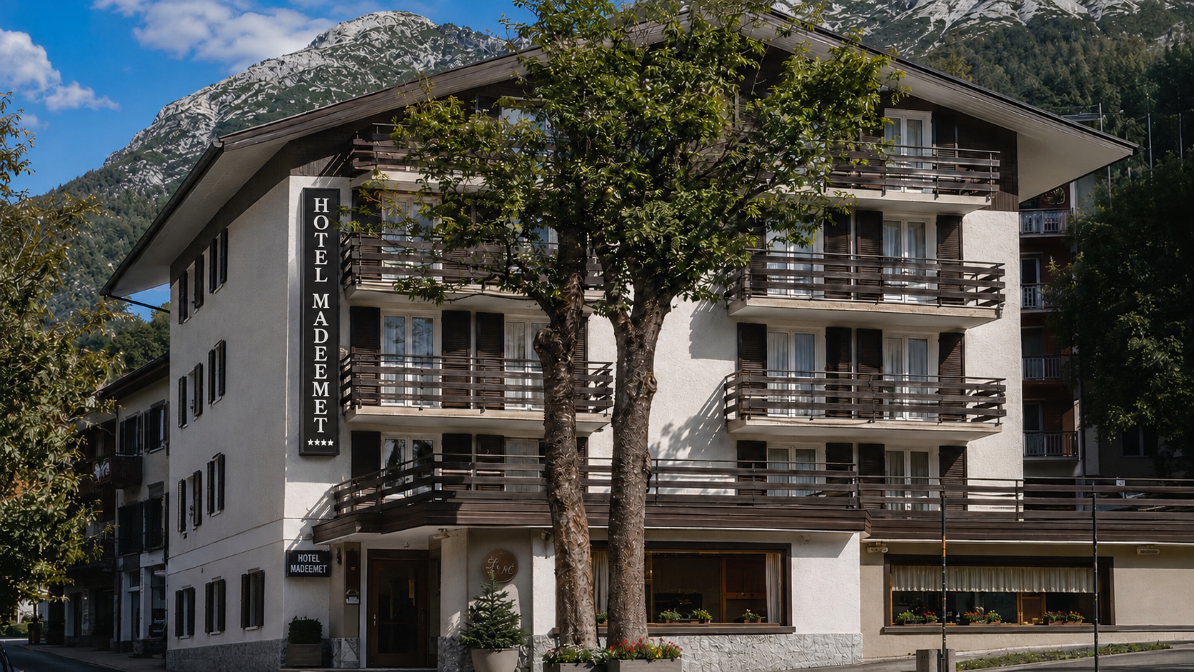 Hotel MadeEmet
